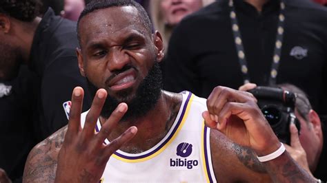 lebron most points in a game|LeBron James scores most points for 40.